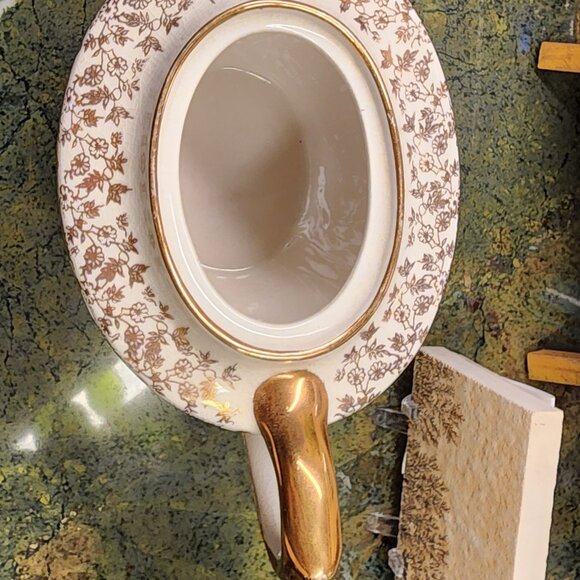 Vintage Gibsons Staffordshire England Teapot – W802 – Gold Floral – 6" × 10" – M - Picture 3 of 8